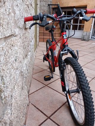 Bicicleta Infantil Btwin 20 Pulgadas Roja