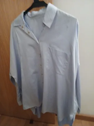 Camisa oversize Uterqüe azul