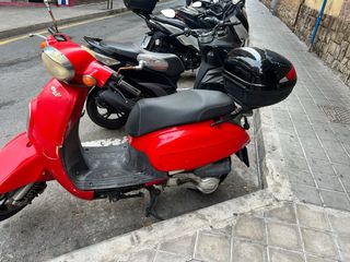 Moto Besby Roja para Desguace
