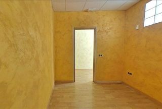Local comercial en venta en Juan de la Cierva en Getafe