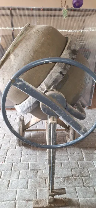 Hormigonera eléctrica de obra