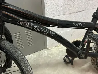 Bicicleta Trial Monty 301 Negra