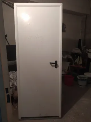 Puerta trastero beige