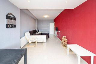 Piso en venta en Bola de Oro - Serrallo en Granada