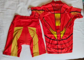 Conjunto ciclista Iron Man Talla S sin estrenar