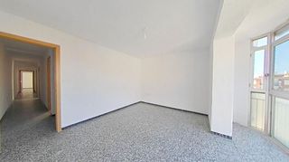 Piso en venta en Benalúa en Alicante