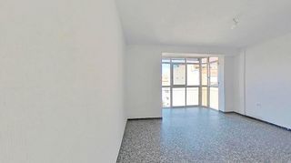 Piso en venta en Benalúa en Alicante