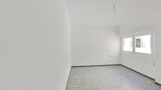 Piso en venta en Benalúa en Alicante
