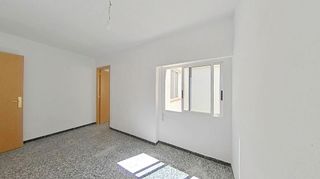 Piso en venta en Benalúa en Alicante