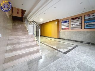 Local comercial en venta en Zona Avenida al Vedat en Torrent