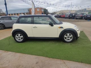 MINI ONE 2009