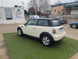 MINI ONE 2009