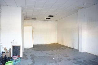 Local comercial en venta en Deltebre