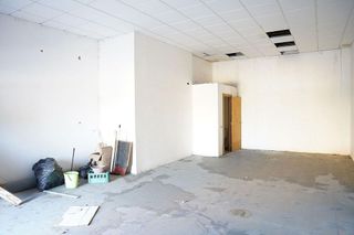 Local comercial en venta en Deltebre