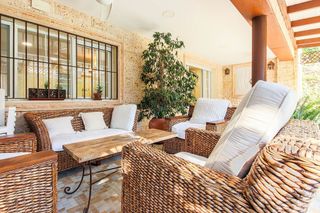 Chalet en alquiler en Nueva Andalucía centro en Marbella