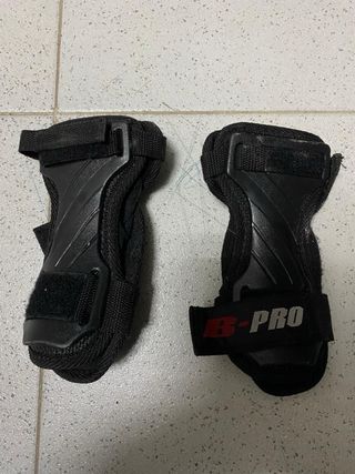 Patines Rollerblade con bolsa, talla 42.