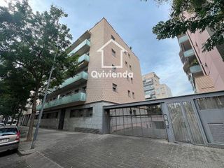 Garaje en venta en Centre en Sabadell