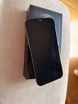 iPhone 12 Pro Space Gray + protector pantalla