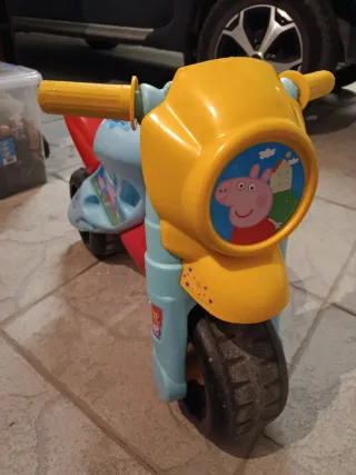 Moto correpasillos Peppa Pig