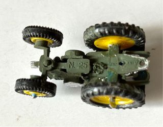 Tractor verde ANGUPLAS Mini Cars 1:86