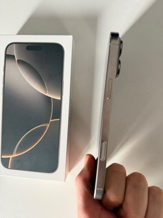 iPhone 16 Pro Max 256GB Desértico