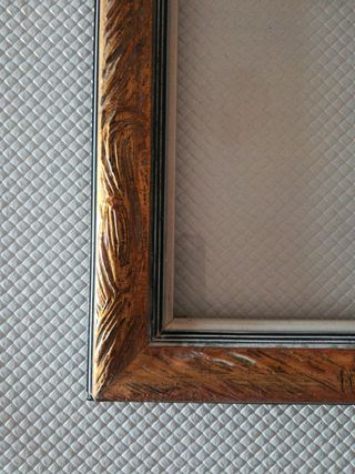 Marco antiguo de madera