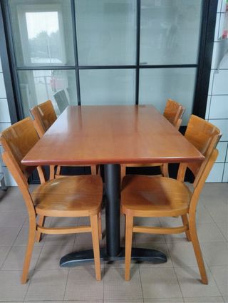 Tavolo da bar in legno e metallo