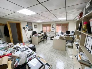 Nave industrial en venta en Cabra