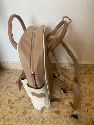 Mochila Bolso Beige y Blanco Nuevo