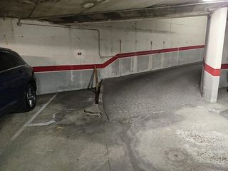 Garaje en venta en La Chantría - La Lastra en León