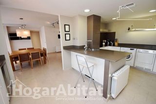 Piso en venta en Zona Piscinas en Burriana