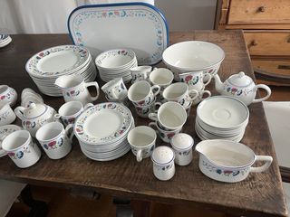 Vajilla inglesa antigua cerámica floral  82 piezas