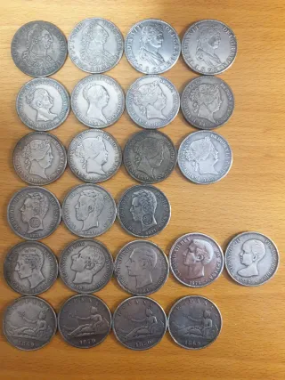 Réplicas de Pesetas y Reales de los Borbones