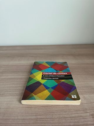 Còctel de contes: A cura d'Albert Planelles i F...