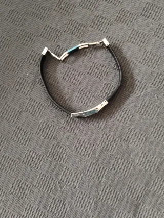 Pulsera hombre negra y plateada