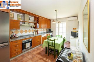 Chalet en venta en Alhendín