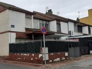 Casa adosada en venta en Daganzo de Arriba