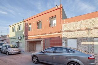 Chalet en venta en Benifaió