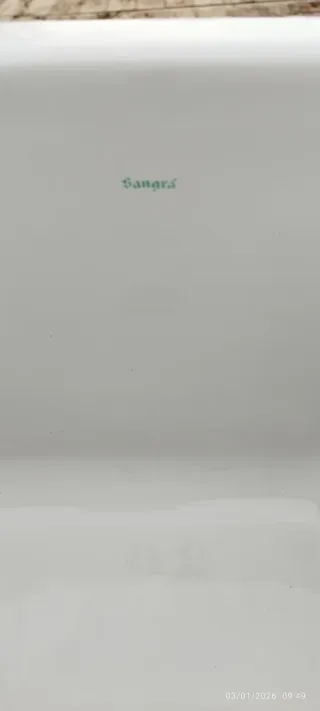 Pica lavadero cerámica blanca. En buen estado.