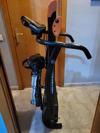 Cinta de correr plegable con mancuernas