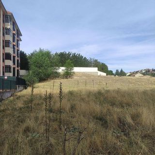 Terreno en venta en Universidad en Ávila