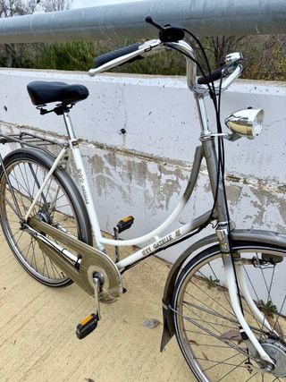 Bicicleta Holandesa Gazelle Premier CLASICA PASEO
