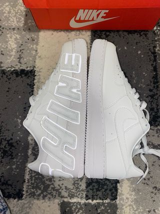 Nike Air Force 1 Supreme Gris Blanco