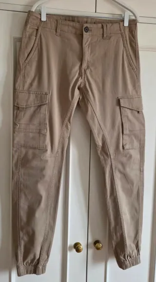 Pantalón cargo Jack&Jones beige hombre