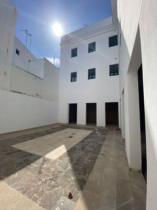 Local comercial en venta en Núcleo Urbano en Chiclana de la Frontera