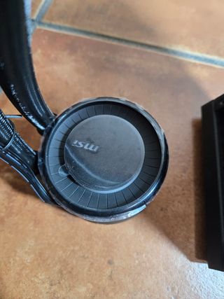 MSI MAG CoreLiquid E240 Refrigeración Líquida