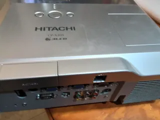 Proyector Hitachi Gris Plata