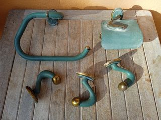 LOTE COLGADORES / ACCESORES DE BAÑO