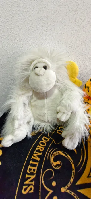 Peluches grandes 5 cada uno.