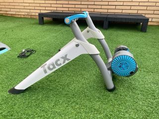 Rodillo Tacx Flow Smart